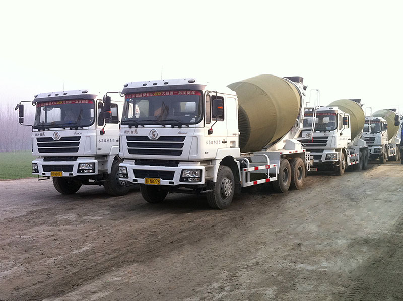 運輸設備：陜汽泵車